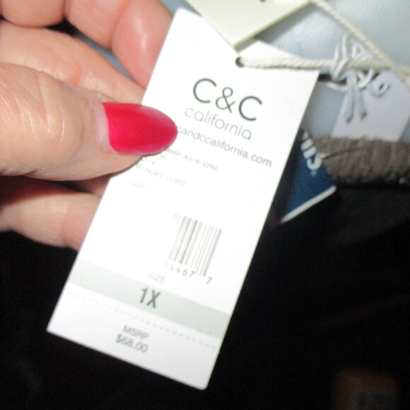 C &  C California new with tags ladies 1x brown sweater light weight - Picture 3 of 3